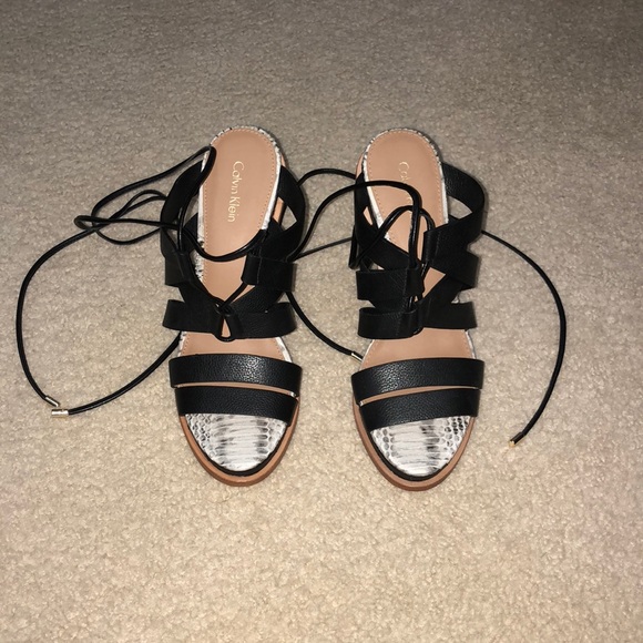Calvin Klein Panelope Toscana Leather Sandals - Picture 3 of 8